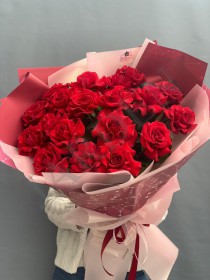 Моно-Букеты № 23 (19 роз) - Жарден. Оптово-розничные продажи цветов и растений в Уральском регионе.